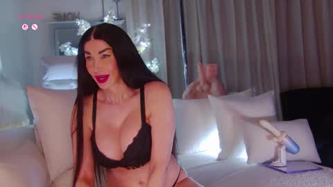 Snapshot of eskeira_ chatting on 03.17.26 Esther online show from 03.17.26