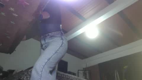 Snapshot of eskelaswd chatting on 01.25.25 Eskela911 online show from 01.25.25