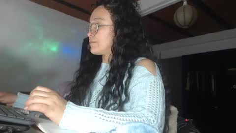 Snapshot of eskelaswd chatting on 10.11.25 Eskela911 online show from 10.11.25