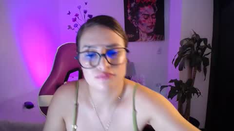 Esmeralda online show from 02.27.26