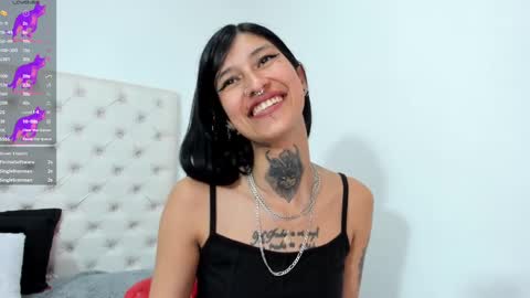 Snapshot of esmeralda_06 chatting on 02.21.25 esmeralda online show from 02.21.25