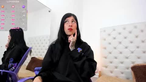 Snapshot of esmeralda_06 chatting on 03.12.26 esmeralda online show from 03.12.26