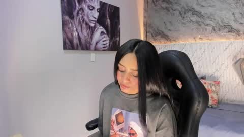 Esmeralda online show from 05.02.26
