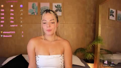 Esmeralda G online show from 03.12.25