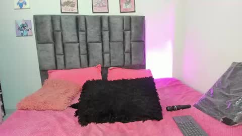 Perla online show from 06.11.26