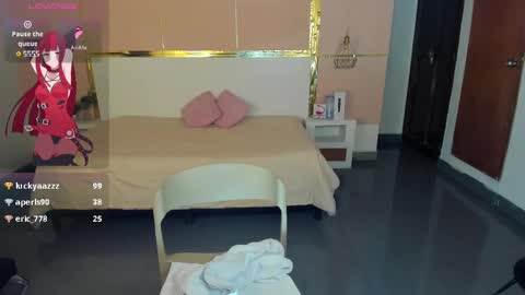 ESMERALDA online show from 03.06.25