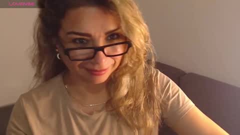 Juliana online show from 01.01.25