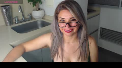 Juliana online show from 02.07.25