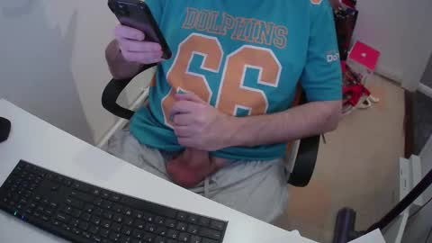 Snapshot of essex_wild chatting on 01.20.25 Morph online show from 01.20.25