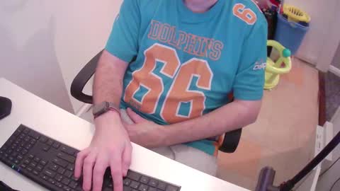 Snapshot of essex_wild chatting on 02.05.25 Morph online show from 02.05.25