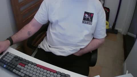 Snapshot of essex_wild chatting on 12.02.25 Morph online show from 12.02.25