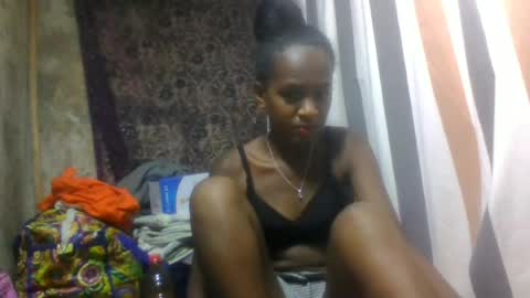 Snapshot of estancelee chatting on 06.13.26 estancelee online show from 06.13.26