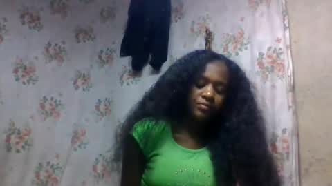 Snapshot of estancelee chatting on 07.29.26 estancelee online show from 07.29.26
