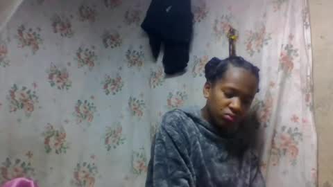 Snapshot of estancelee chatting on 07.30.26 estancelee online show from 07.30.26
