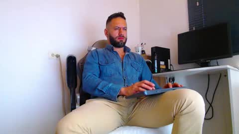 esteban online show from 02.11.26