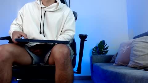 ESTEBAN online show from 04.20.26