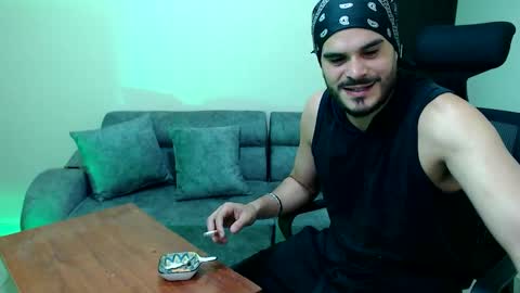 Esteban Fernandez online show from 12.04.25