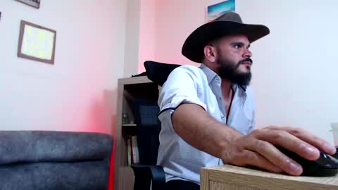 Esteban Fernandez online show from 05.05.26