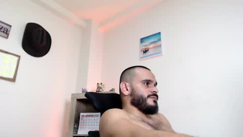 Snapshot of esteban_fer chatting on 06.25.26 Esteban Fernandez online show from 06.25.26