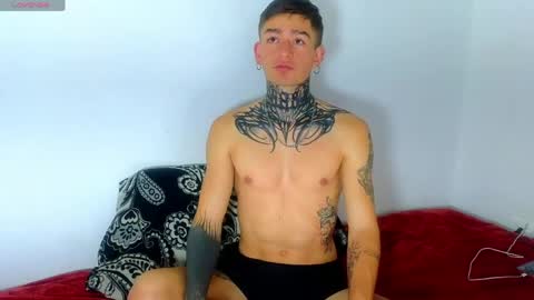Esteban independent model online show from 04.25.26