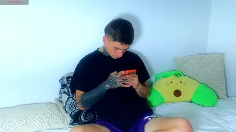 Snapshot of estebanchar_ chatting on 05.27.26 Esteban independent model online show from 05.27.26
