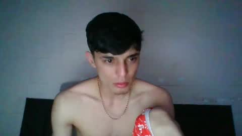 estebankit0 online show from 01.24.25