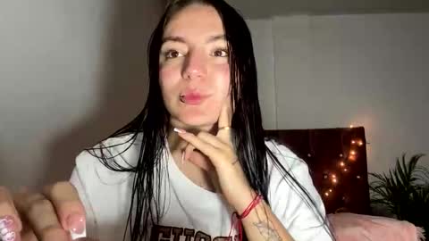 Snapshot of estefa1 chatting on 04.04.26 estefa1 online show from 04.04.26