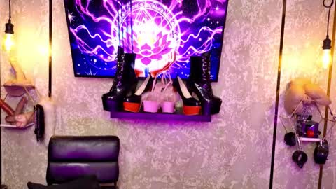 Snapshot of estefania1812 chatting on 03.17.26 estefania1812 online show from 03.17.26