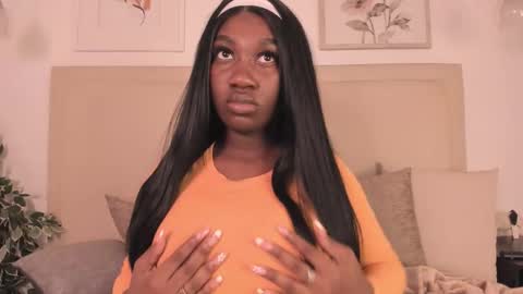 estefany online show from 12.18.25