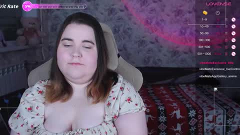 estelle_hicks online show from 12.14.25
