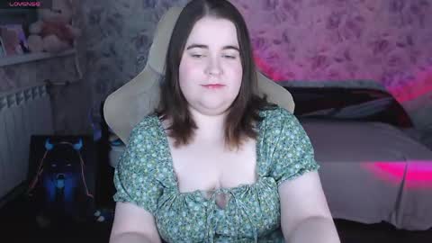 Snapshot of estelle_hicks chatting on 05.21.26 estelle_hicks online show from 05.21.26