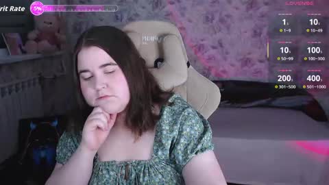Snapshot of estelle_hicks chatting on 05.24.26 estelle_hicks online show from 05.24.26
