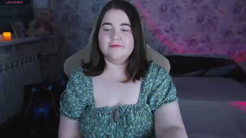 Snapshot of estelle_hicks chatting on 05.28.26 estelle_hicks online show from 05.28.26
