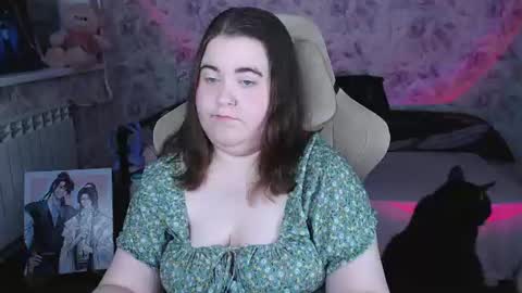 Snapshot of estelle_hicks chatting on 06.14.26 estelle_hicks online show from 06.14.26