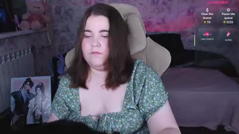 Snapshot of estelle_hicks chatting on 06.16.26 estelle_hicks online show from 06.16.26