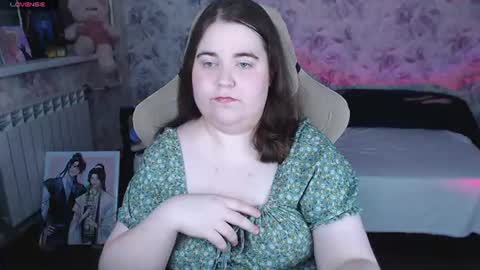 Snapshot of estelle_hicks chatting on 07.28.26 estelle_hicks online show from 07.28.26