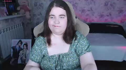 Snapshot of estelle_hicks chatting on 07.28.26 estelle_hicks online show from 07.28.26