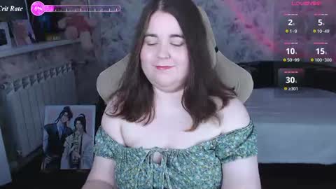 Snapshot of estelle_hicks chatting on 07.30.26 estelle_hicks online show from 07.30.26