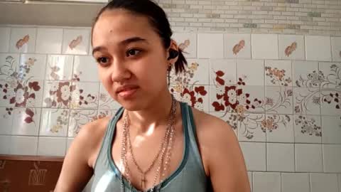 estellekirbo online show from 03.25.26