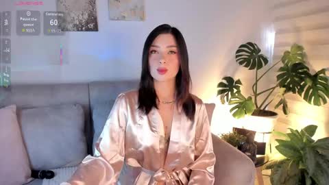 Is secret online show from 05.09.26