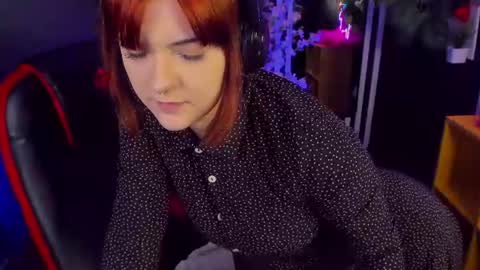 Snapshot of estertwilight chatting on 07.30.26 Ester online show from 07.30.26