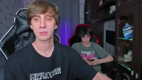 LOUIS online show from 02.20.25