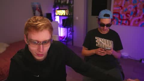 LOUIS online show from 09.15.25