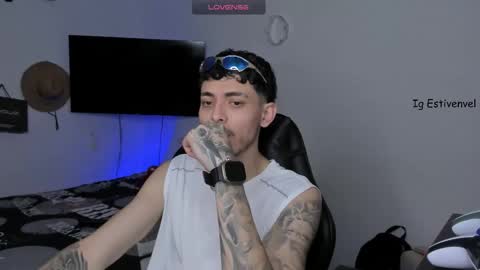 estivenvel online show from 10.21.25