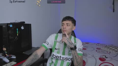 estivenvel online show from 03.10.26