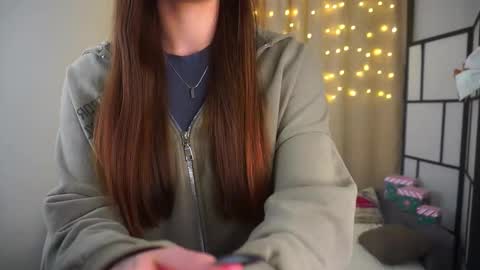 Anna  online show from 12.15.25