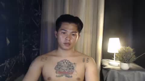 Snapshot of esward_tynn chatting on 09.16.25 im esward tynn online show from 09.16.25