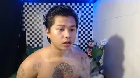 Snapshot of esward_tynn chatting on 10.23.25 im esward tynn online show from 10.23.25