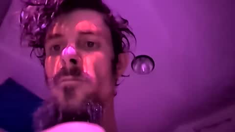 Snapshot of et528007 chatting on 12.16.25 et528007 online show from 12.16.25