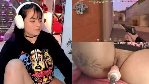 Snapshot of eterna_aura chatting on 02.21.25 Aura online show from 02.21.25